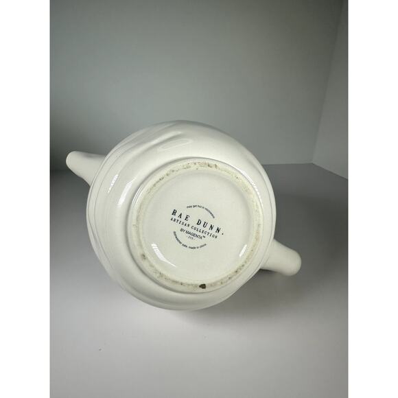Rae Dunn by Magenta “BUZZ” Beehive Teapot Bee-Handle Lid White Ceramic 9"x10" - Picture 5 of 5